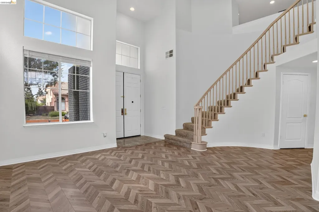 34469 Valley Oaks Loop Union City CA 94587