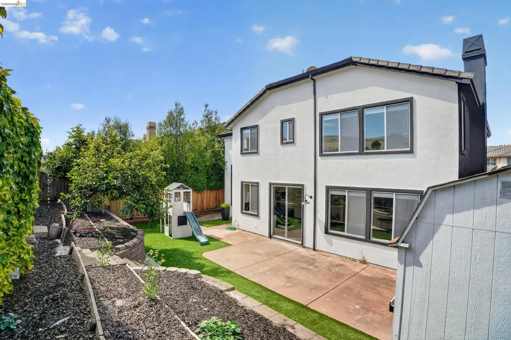 34469 Valley Oaks Loop Union City CA 94587