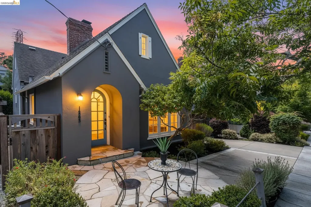 1265 Holman Road Oakland CA 94610