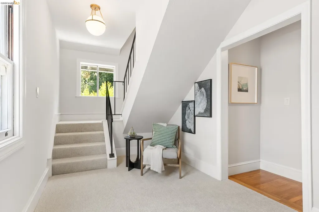 1265 Holman Road Oakland CA 94610