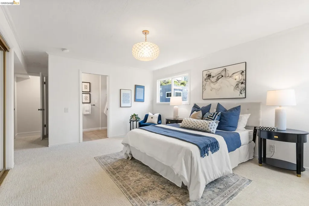 1265 Holman Road Oakland CA 94610