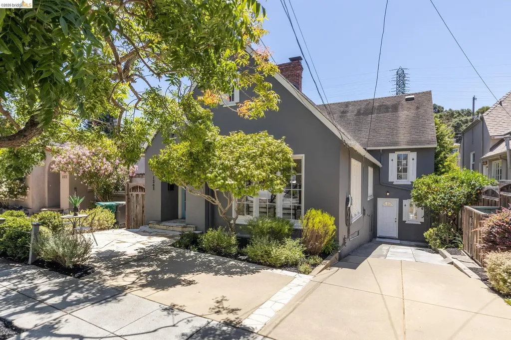 1265 Holman Road Oakland CA 94610