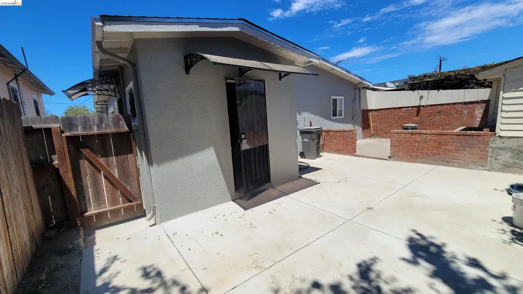 2124 12th Avenue Oakland CA 94606