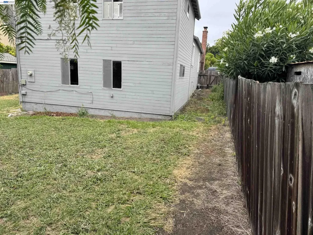 144 Viewmont Avenue Vallejo CA 94550