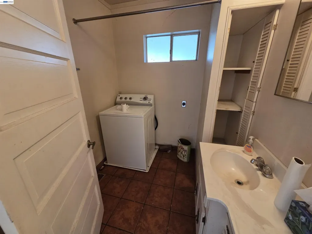 37640 2nd Street Fremont CA 94536