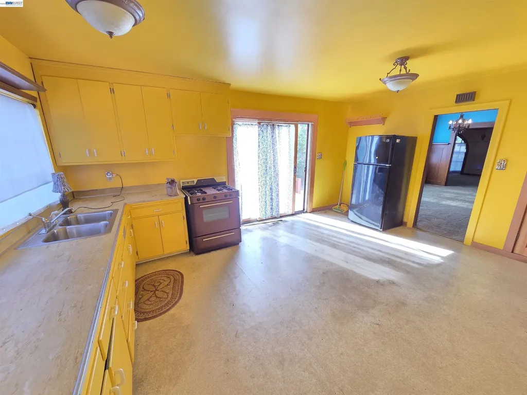 37640 2nd Street Fremont CA 94536