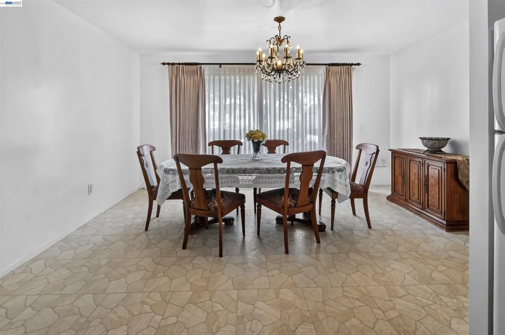 1282 Chapel Avenue San Leandro CA 94579