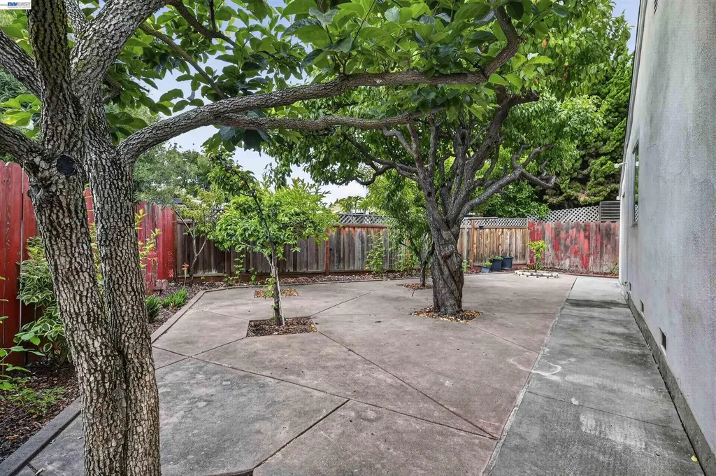 1282 Chapel Avenue San Leandro CA 94579