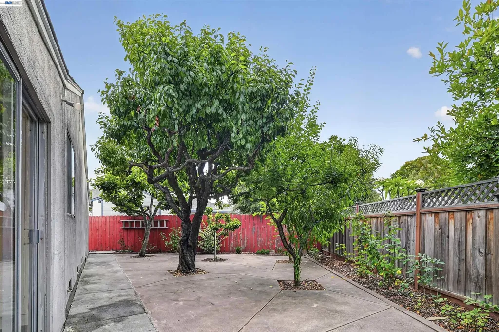 1282 Chapel Avenue San Leandro CA 94579