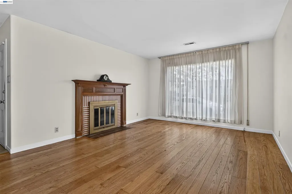 1282 Chapel Avenue San Leandro CA 94579