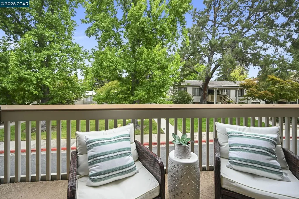 1525 Canyonwood Court Walnut Creek CA 94595