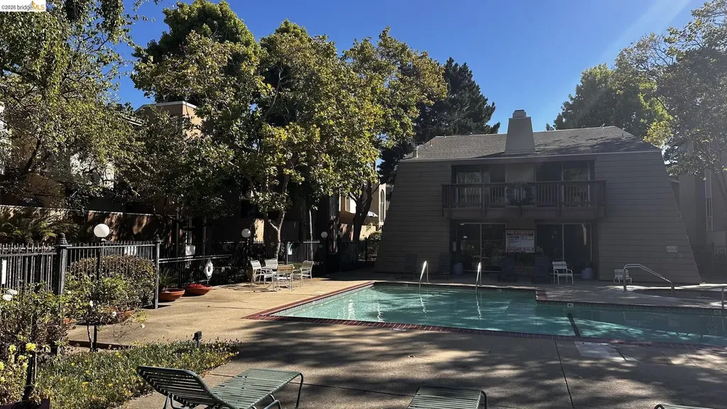 2121 Vale Road San Pablo CA 94806