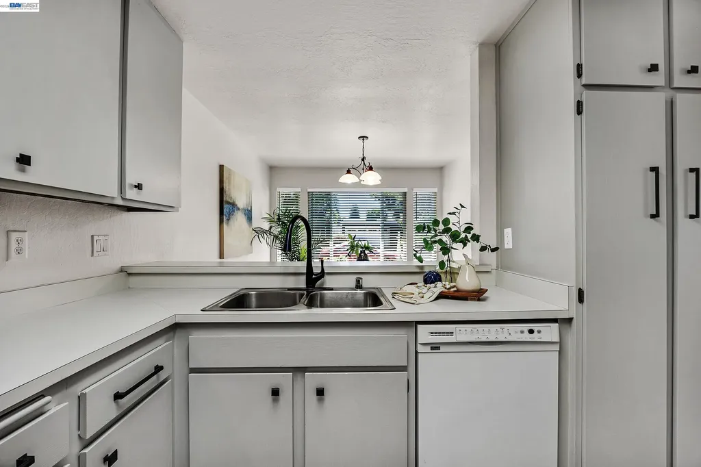 4042 Rennellwood Way Pleasanton CA 94566