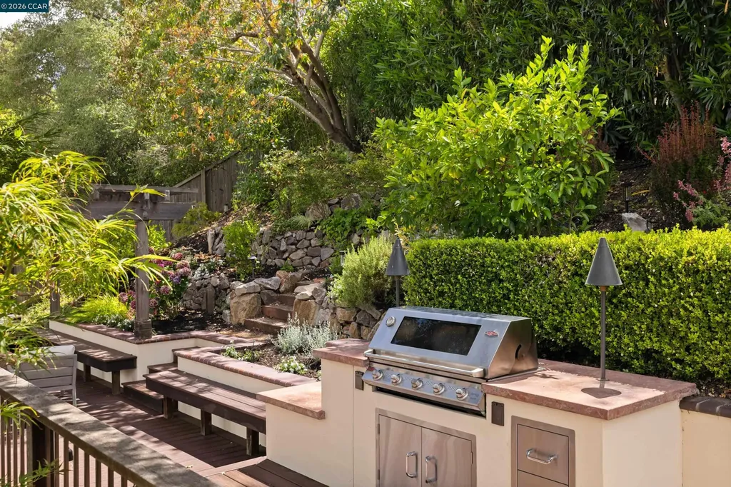 60 Tarry Lane Orinda CA 94563