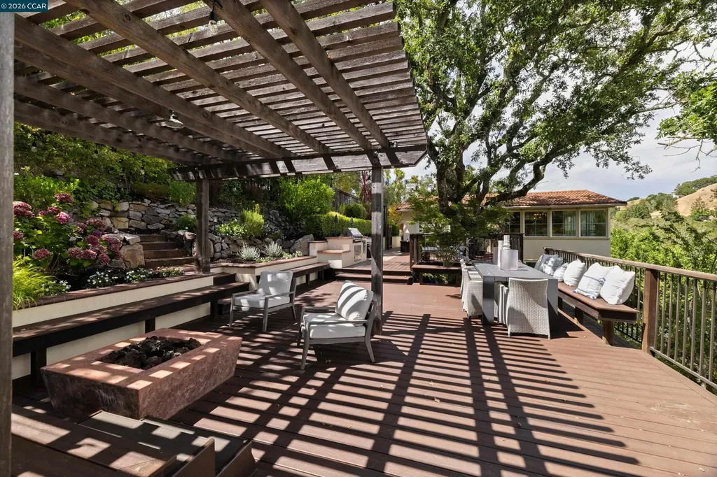 60 Tarry Lane Orinda CA 94563