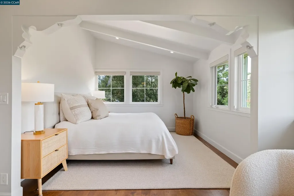 60 Tarry Lane Orinda CA 94563