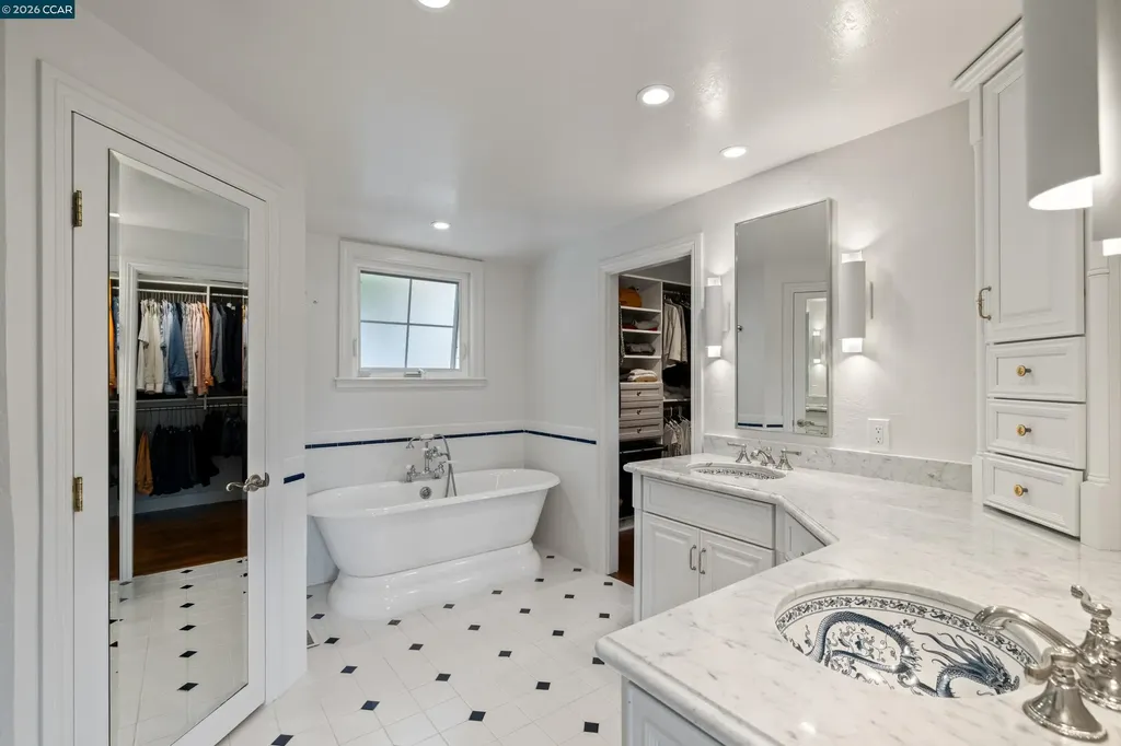 60 Tarry Lane Orinda CA 94563