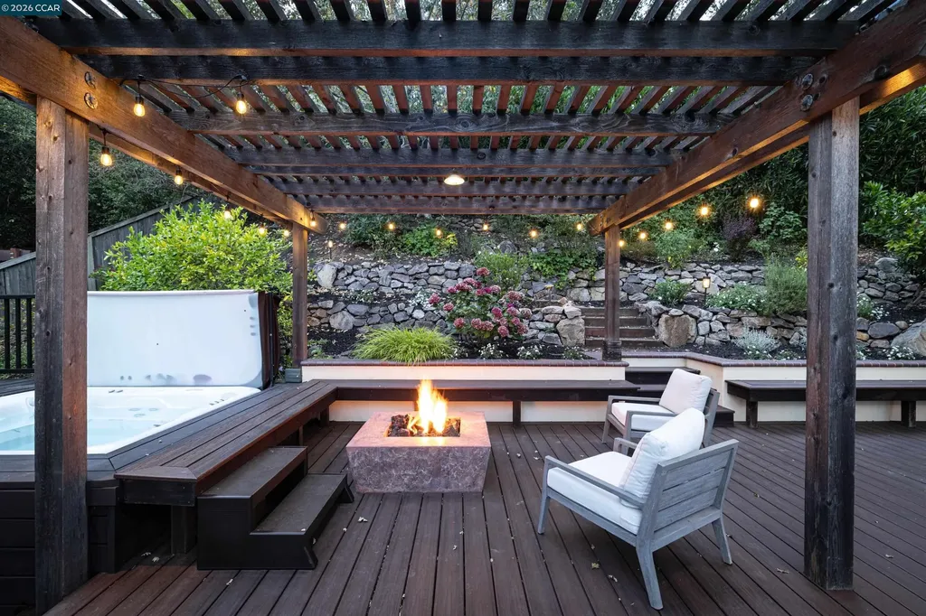 60 Tarry Lane Orinda CA 94563