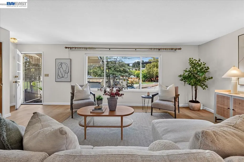 19574 Stanton Avenue Castro Valley CA 94546