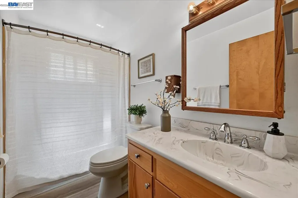19574 Stanton Avenue Castro Valley CA 94546
