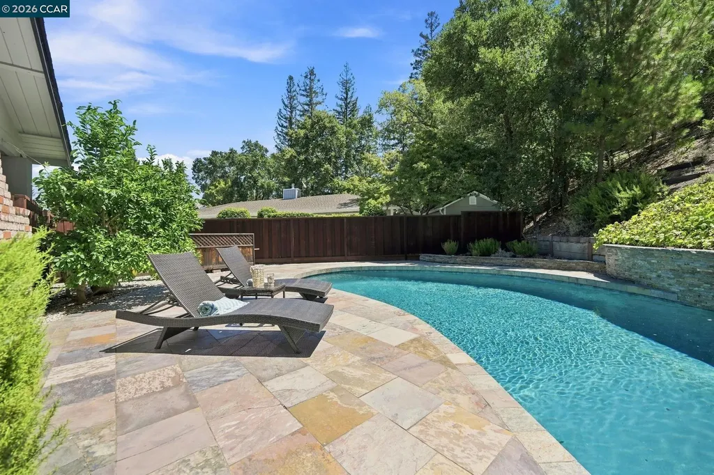 56 Baja Loma Court Danville CA 94526