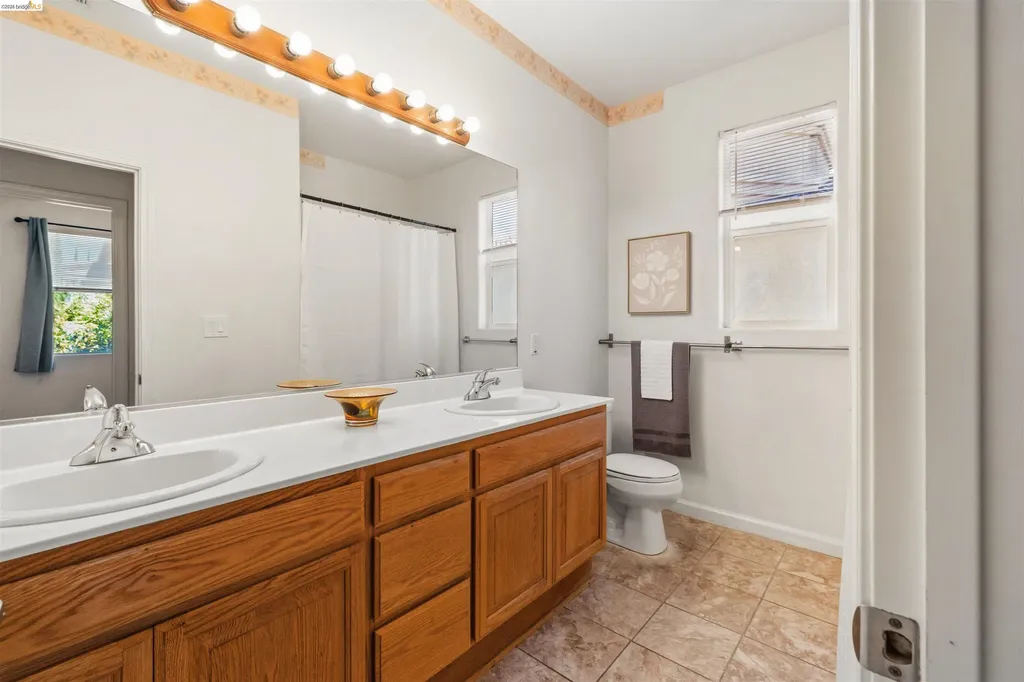 1842 Sanger Peak Way Antioch CA 94531