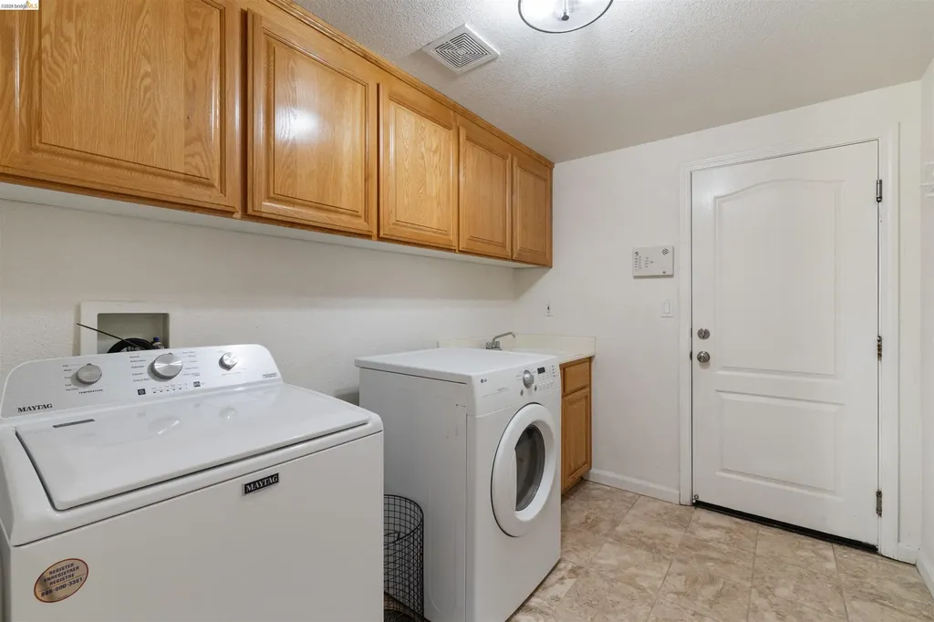 1842 Sanger Peak Way Antioch CA 94531