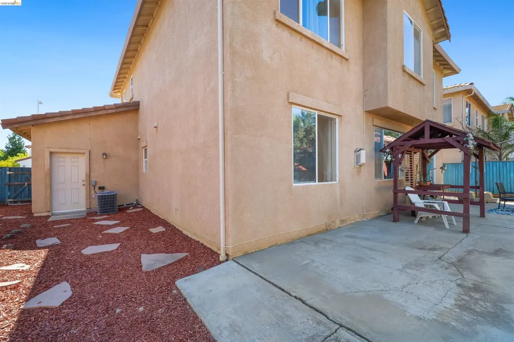 1842 Sanger Peak Way Antioch CA 94531