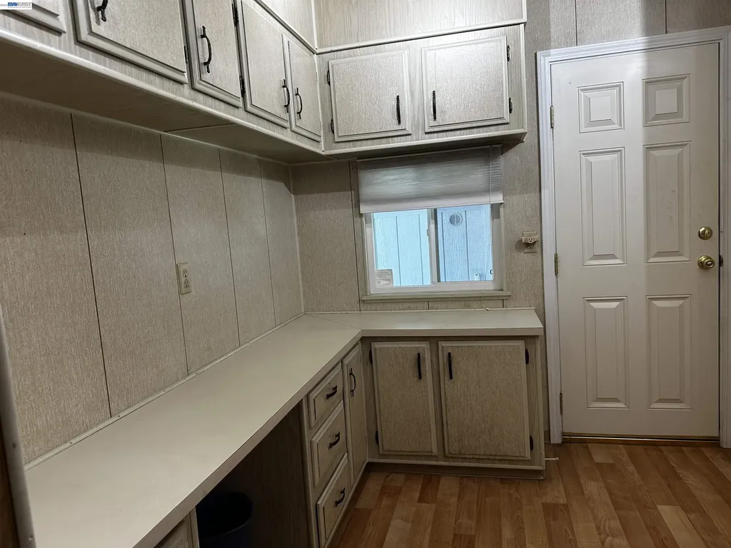 29430 New Hampshire Way Hayward CA 94544