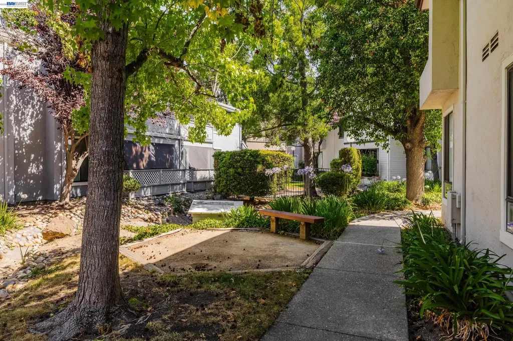 6382 Buena Vista Drive Newark CA 94560
