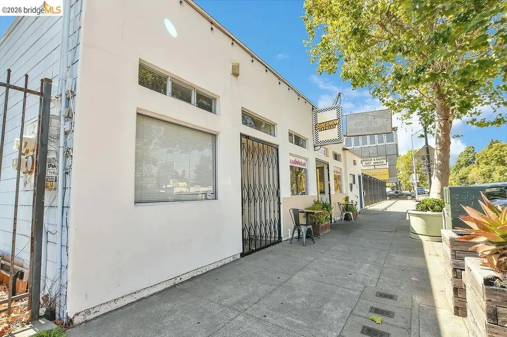 6041 San Pablo Avenue Oakland CA 94608