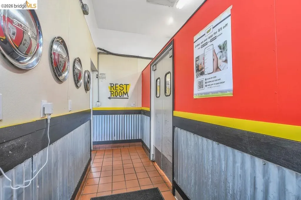 6041 San Pablo Avenue Oakland CA 94608