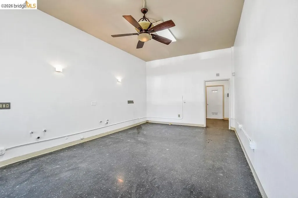6041 San Pablo Avenue Oakland CA 94608