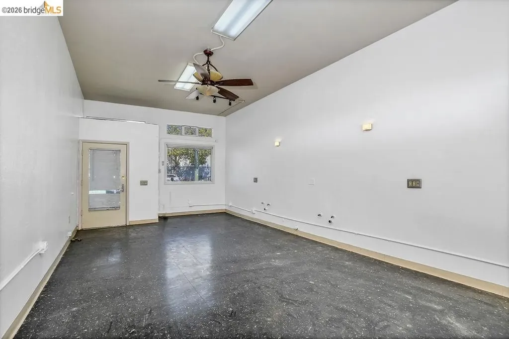 6041 San Pablo Avenue Oakland CA 94608