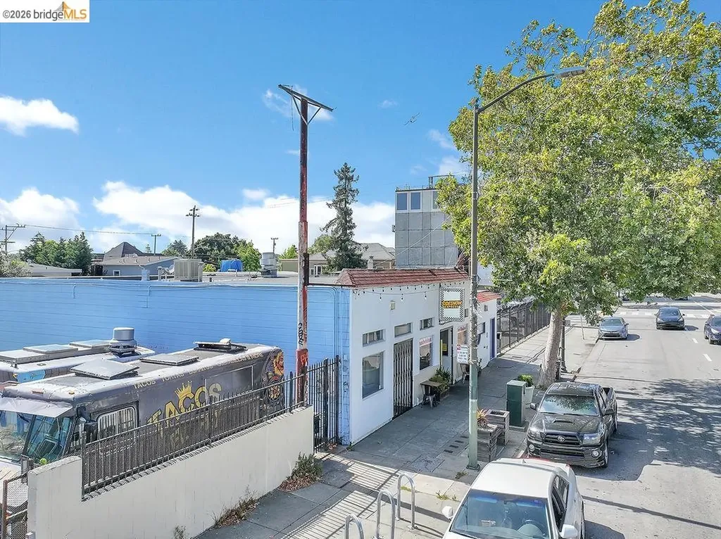 6041 San Pablo Avenue Oakland CA 94608