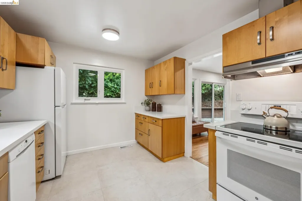 1545 Summit Road Berkeley CA 94708