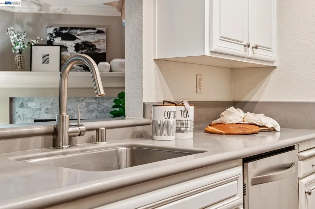7482 Oxford Circle Dublin CA 94568