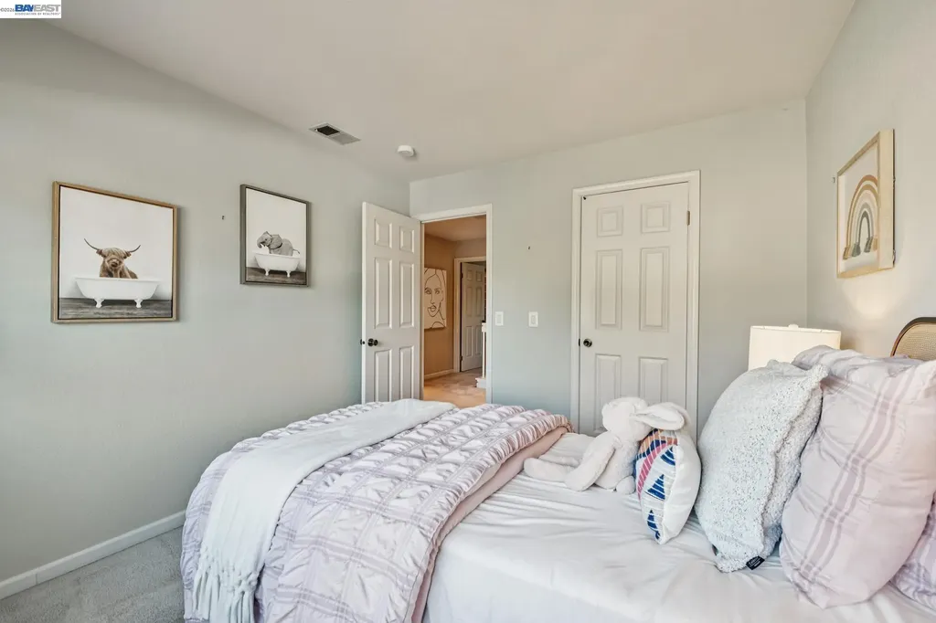 7482 Oxford Circle Dublin CA 94568