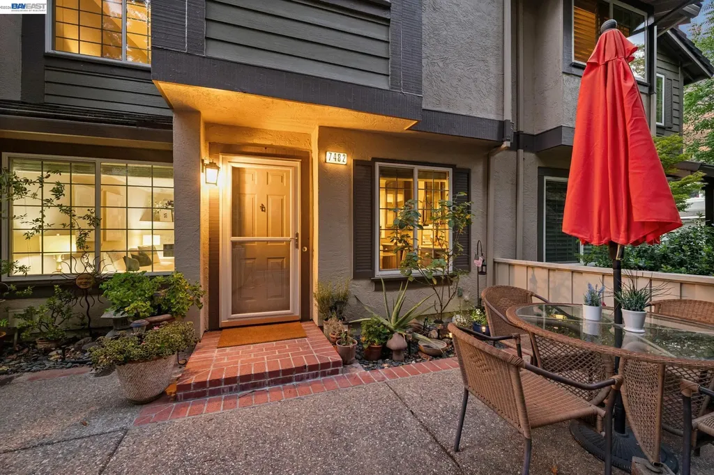 7482 Oxford Circle Dublin CA 94568