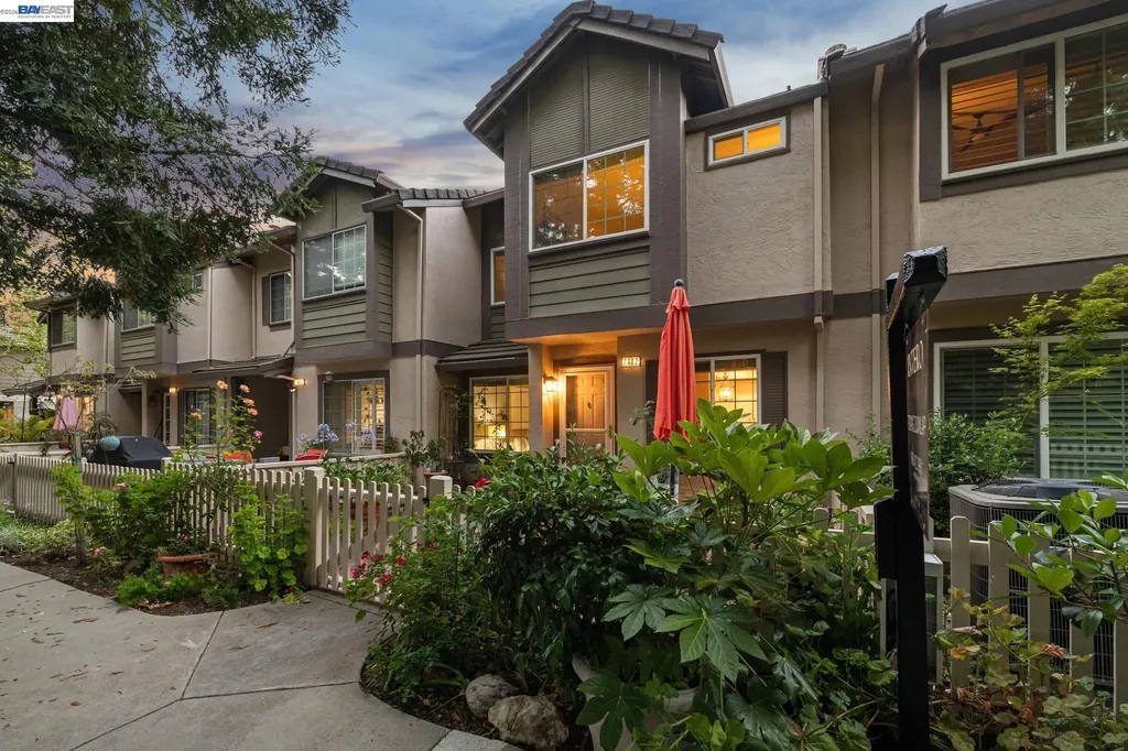 7482 Oxford Circle Dublin CA 94568