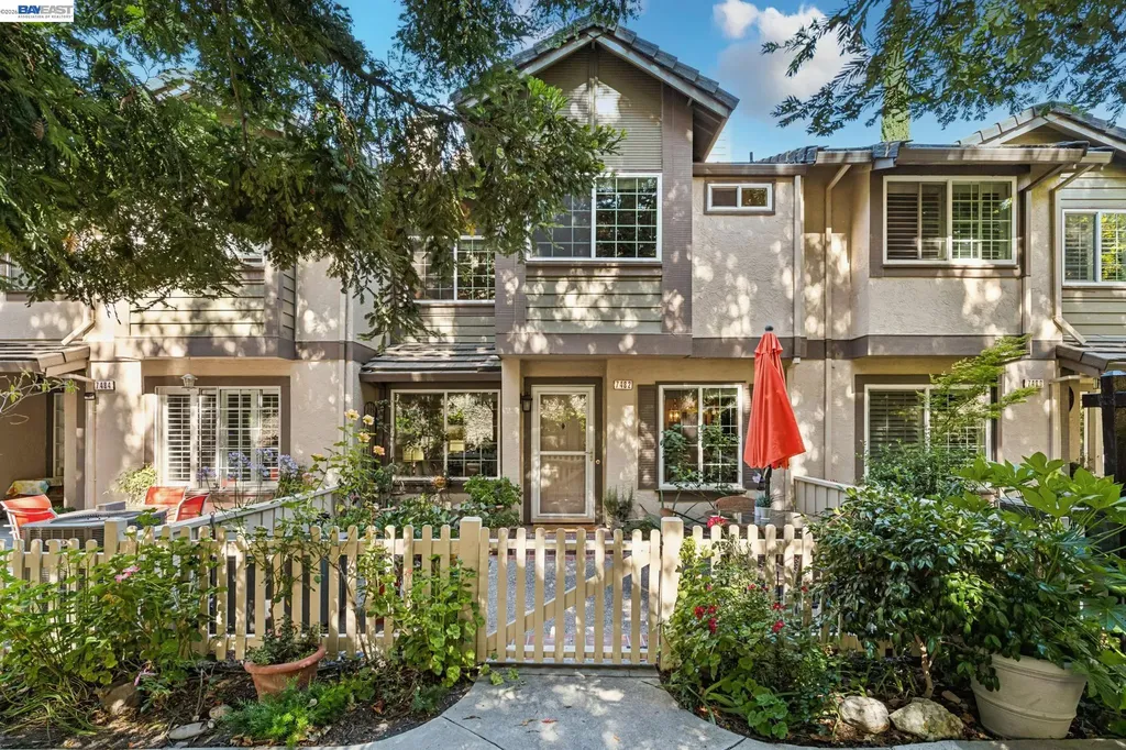 7482 Oxford Circle Dublin CA 94568