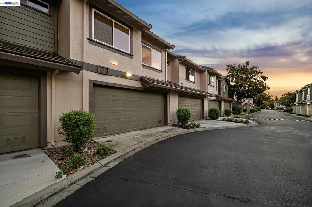 7482 Oxford Circle Dublin CA 94568