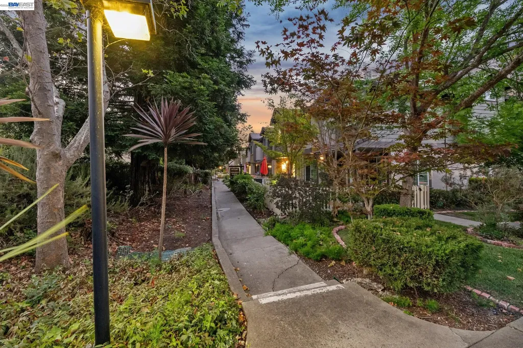 7482 Oxford Circle Dublin CA 94568