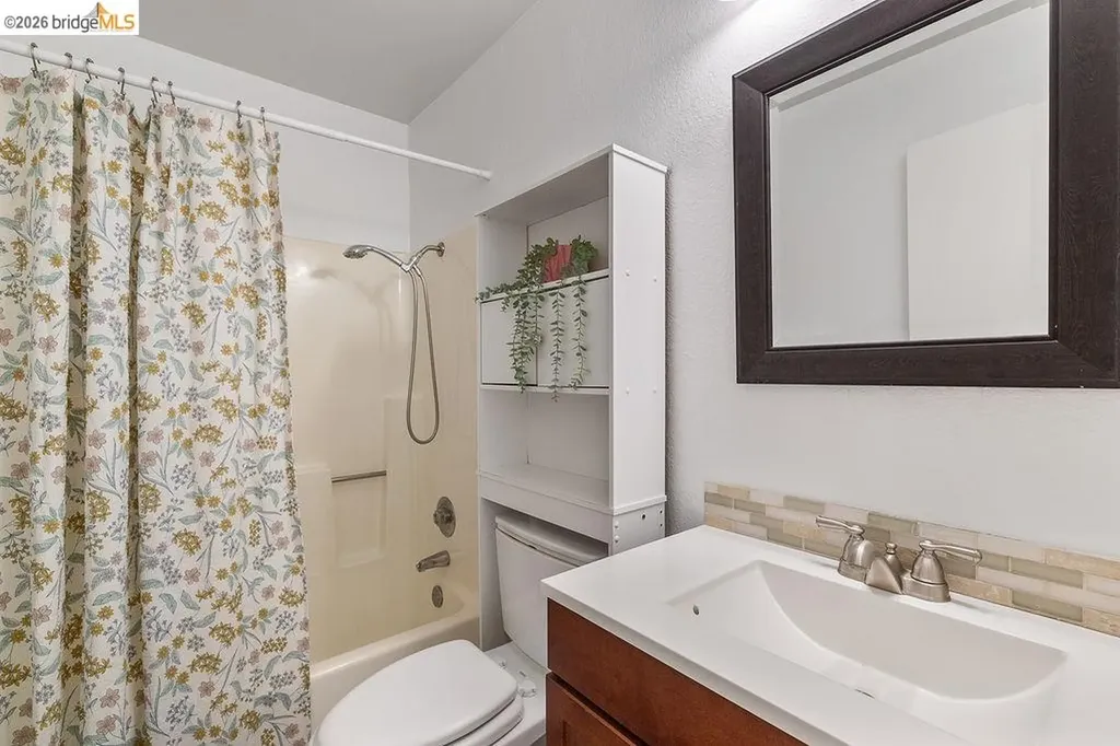 2407 Twinflower Court Martinez CA 94553