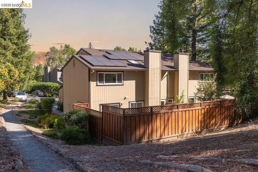 2407 Twinflower Court Martinez CA 94553