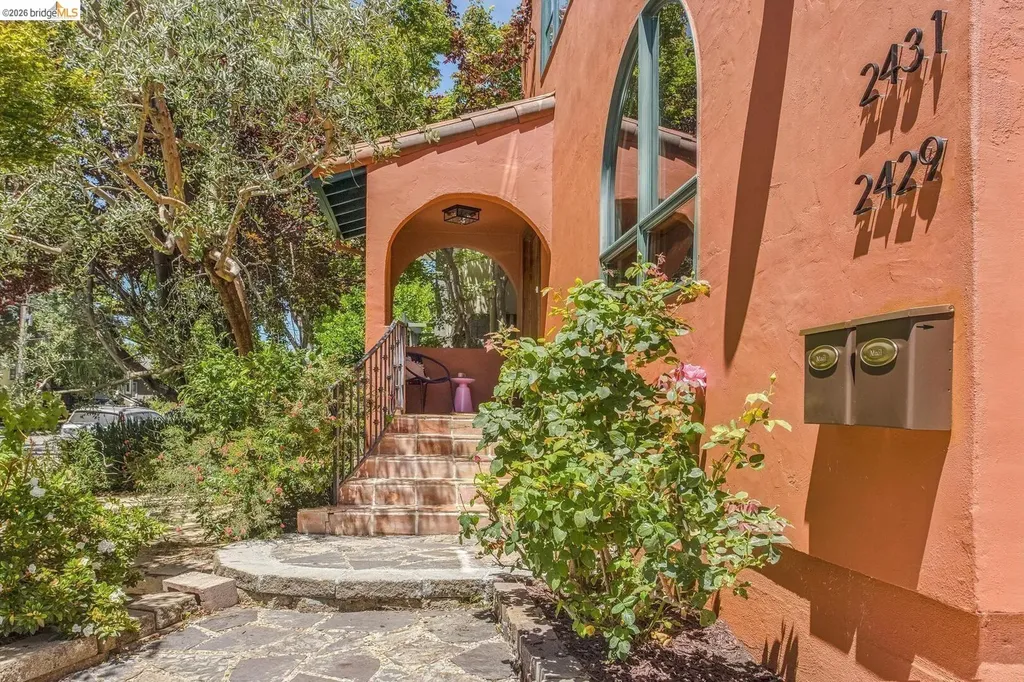2431 Mckinley Avenue Berkeley CA 94703