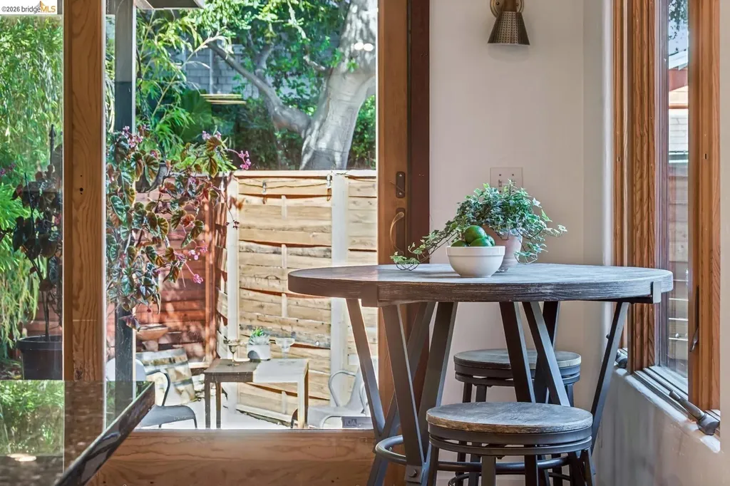 2431 Mckinley Avenue Berkeley CA 94703