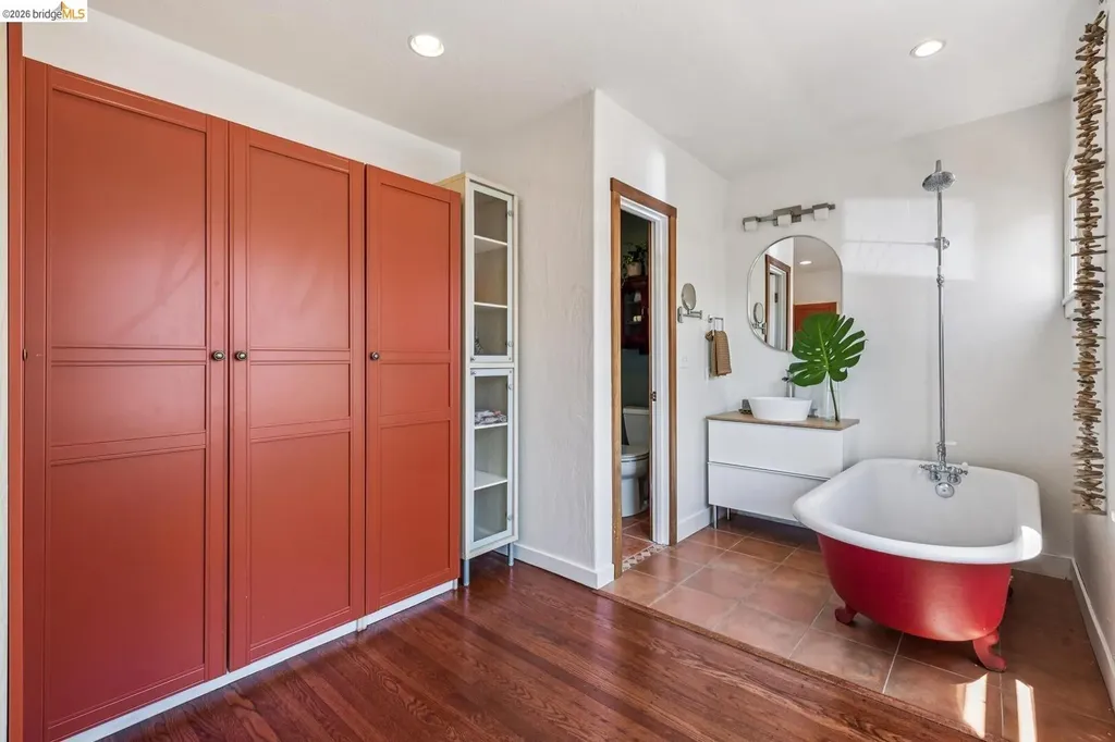 2431 Mckinley Avenue Berkeley CA 94703
