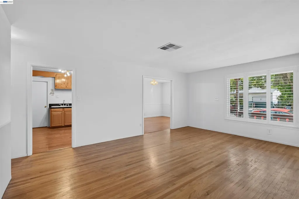 164 Lorraine Avenue Pittsburg CA 94565