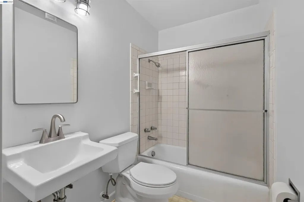 164 Lorraine Avenue Pittsburg CA 94565
